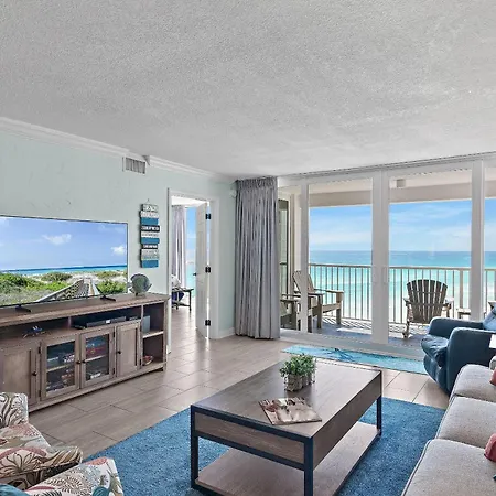 1072-Newly Renovated And Offers Free Beach Set-Up